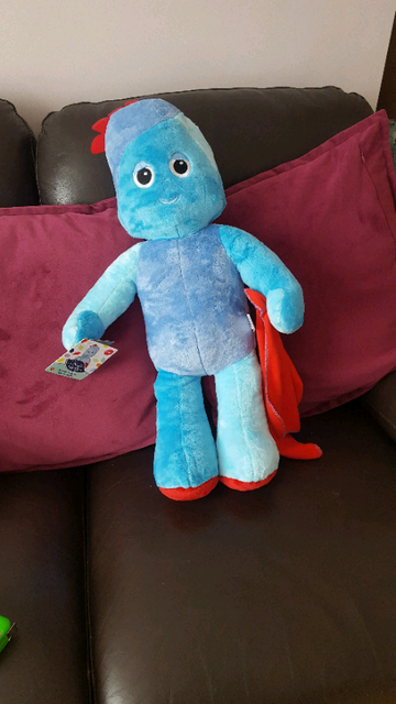 large talking iggle piggle